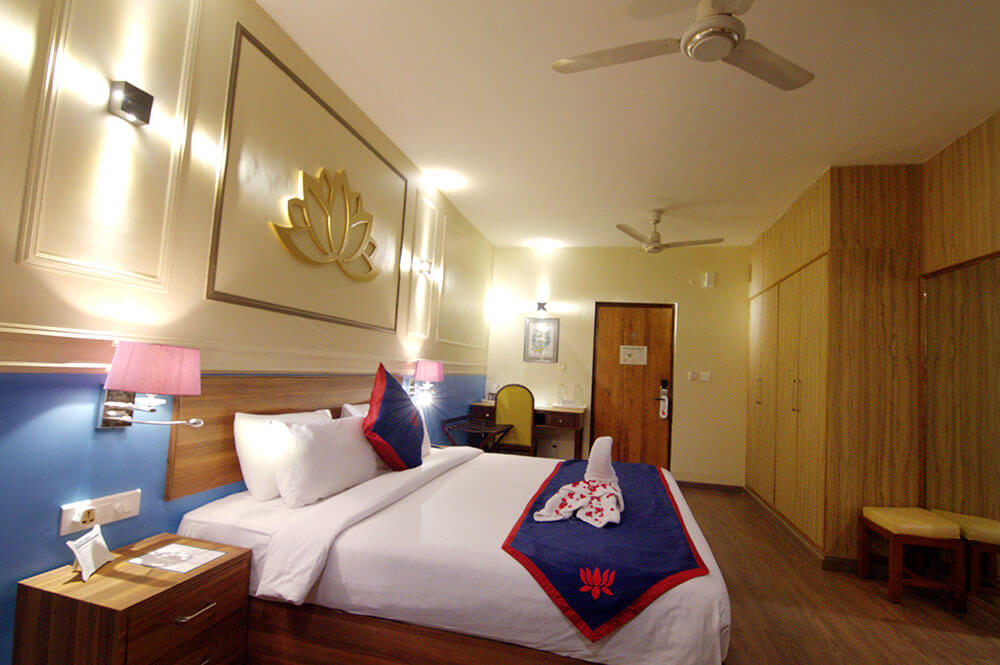 Hotel Ganga Kinare, Rishikesh - Family Room7