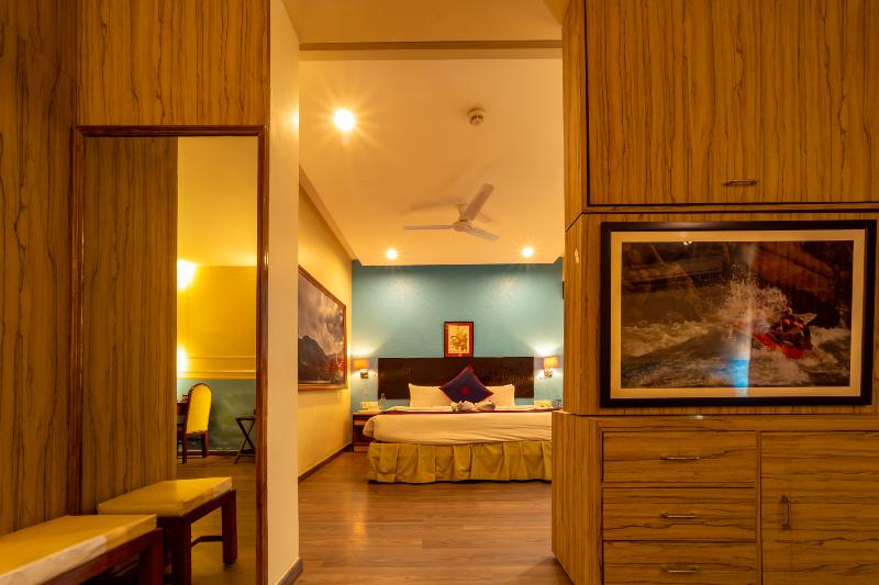 Hotel Ganga Kinare, Rishikesh - Family Room6