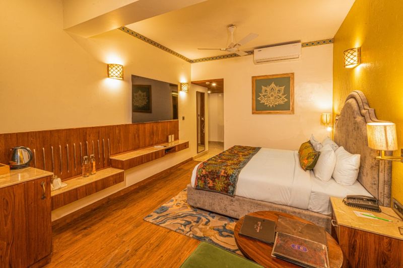 luxury-premium-riverview-with-balcony